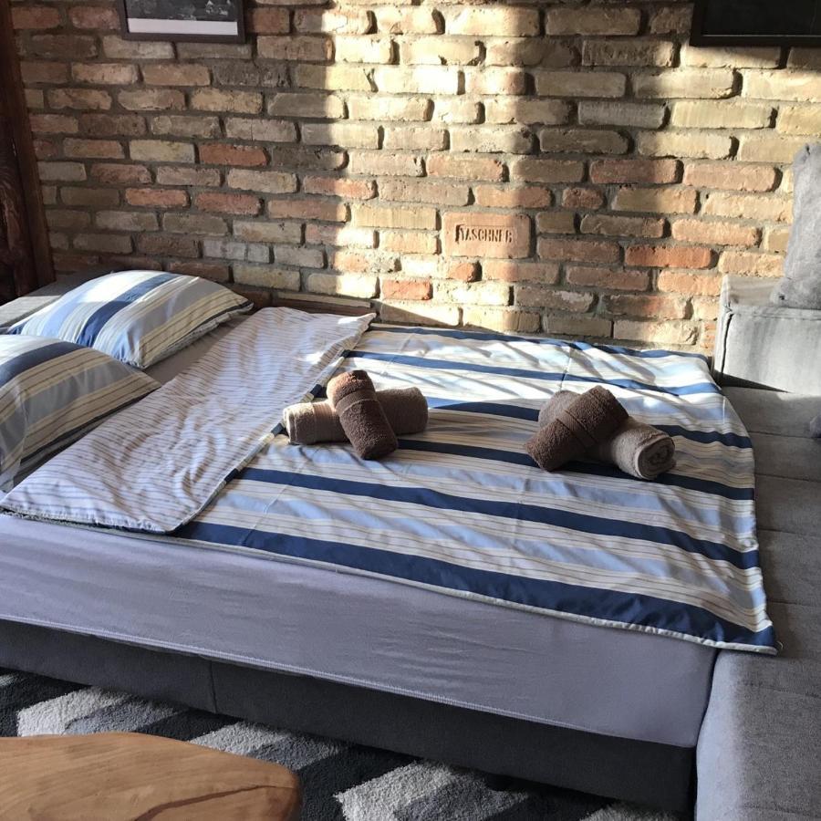 Apartment Midana